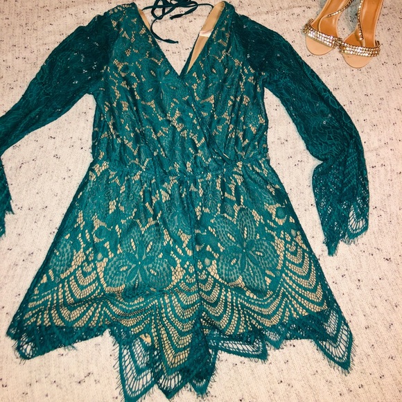 Lace romper - Picture 1 of 4